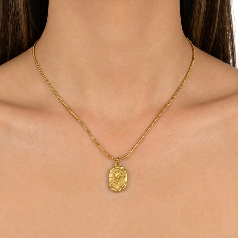 Tulip Rose Necklace - Stainless Steel